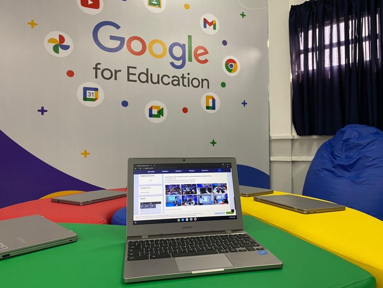 Laboratório Google é inaugurado em escola municipal de São José