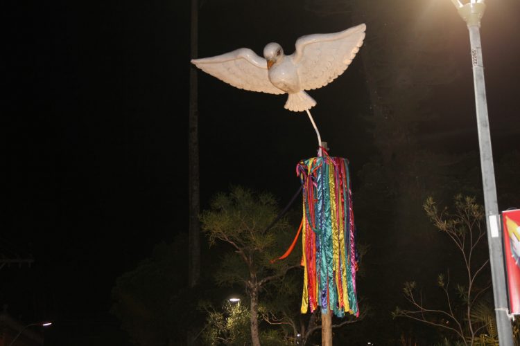 Festa do Divino volta a reunir fiéis após dois anos