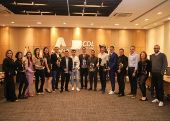 Empresas reconhecidas no Prêmio AEMFLO de Inovação 2024 apresentam cases na sede da Associação