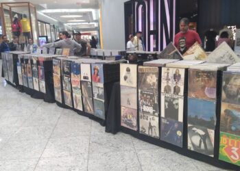 Exposição de colecionismo em São José reúne cerca de 10 mil peças