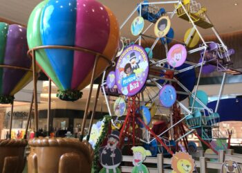 Atração traz a maior roda-gigante indoor do país a São José