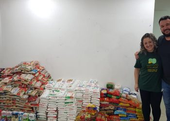 Instituto Bem Viver recebe doação de uma tonelada de alimentos do Shopping Itaguaçu