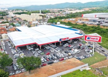 Komprão abre nova loja na Grande Florianópolis e anuncia expansão