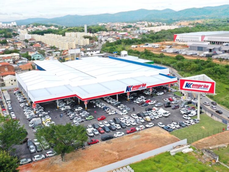 Komprão abre nova loja na Grande Florianópolis e anuncia expansão