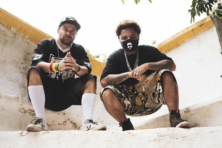 Beco da Carioca, em São José, é cenário de videoclipe