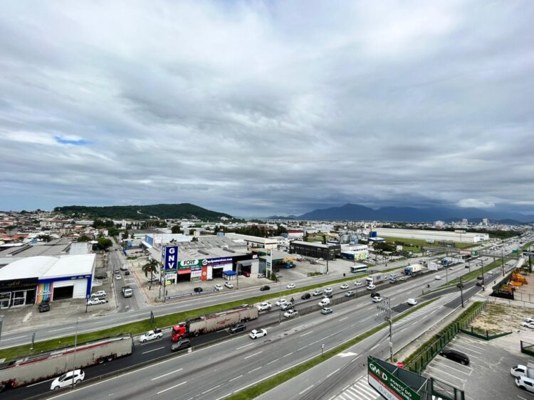 Empresários reivindicam melhorias para área industrial ao prefeito de São José