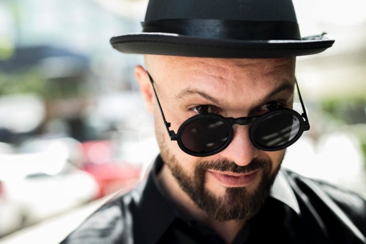 Dudu Fileti é um dos artistas locais das Lives da Arena