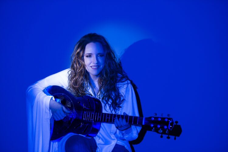 Ana Carolina traz turnê “Ana canta Cássia” a São José