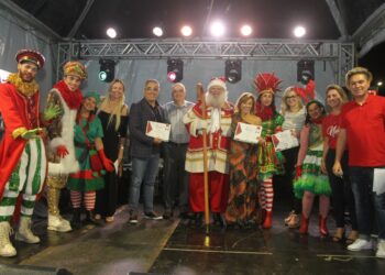 CDL de São José e Sincovar entregam Prêmio Vitrines Encantadas